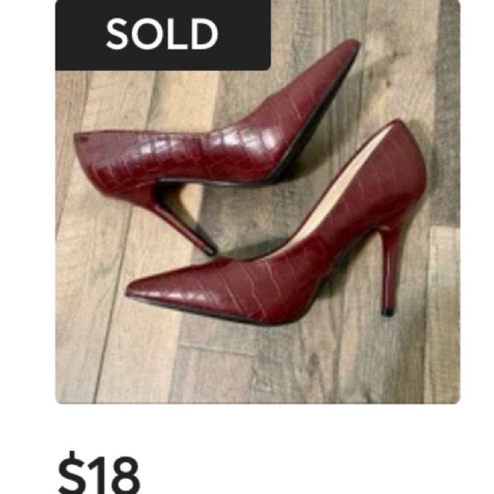 🚫SOLD🚫GUESS Heels - Picture 1 of 16